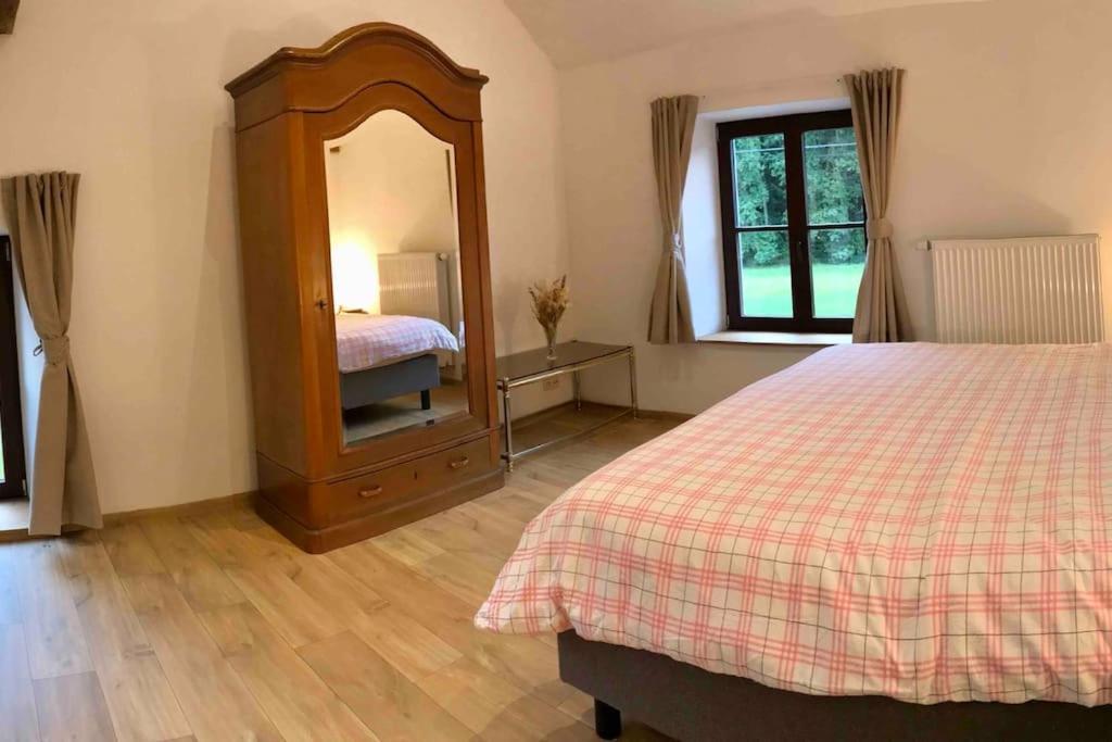 Les Ecuries De Lesse Villa Libin Kültér fotó
